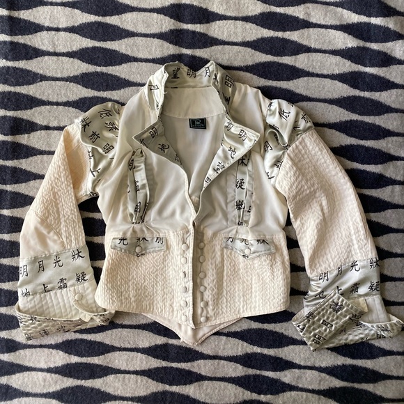 Raven Bustier style Jacket White Sateen with Black Characters size M - Picture 3 of 14